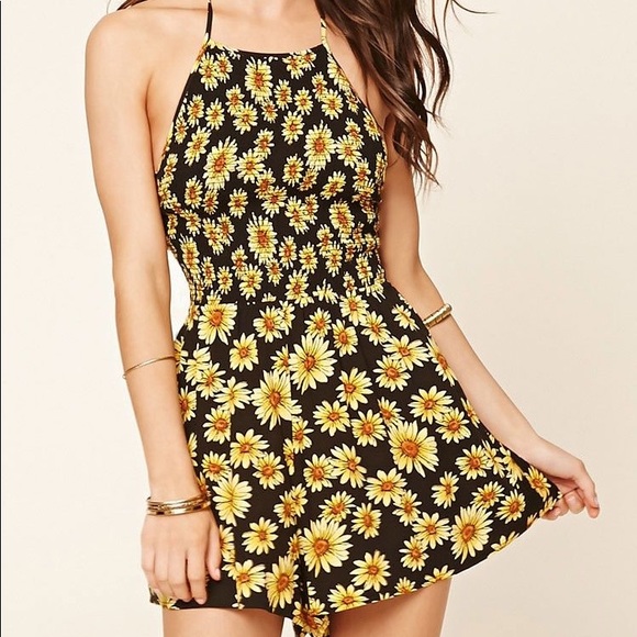 Forever 21 Other - Forever 21 Sunflower floral romper